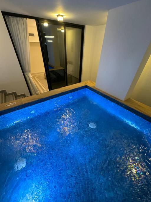 Apartment Luxurious Private Pool