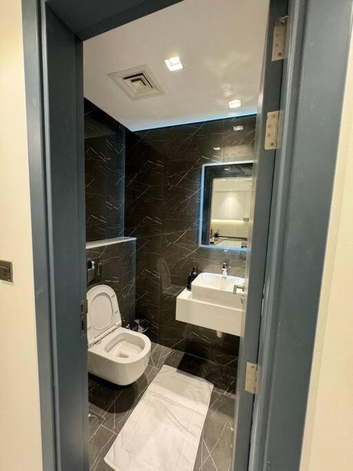 Apartment Luxurious Private Pool Dubai