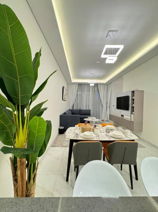 Luxurious Private Pool Apartment Dubai